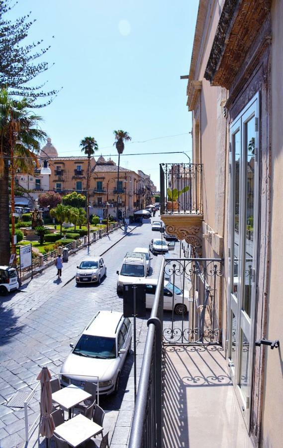 Mia'S Rooms Noto Exterior foto